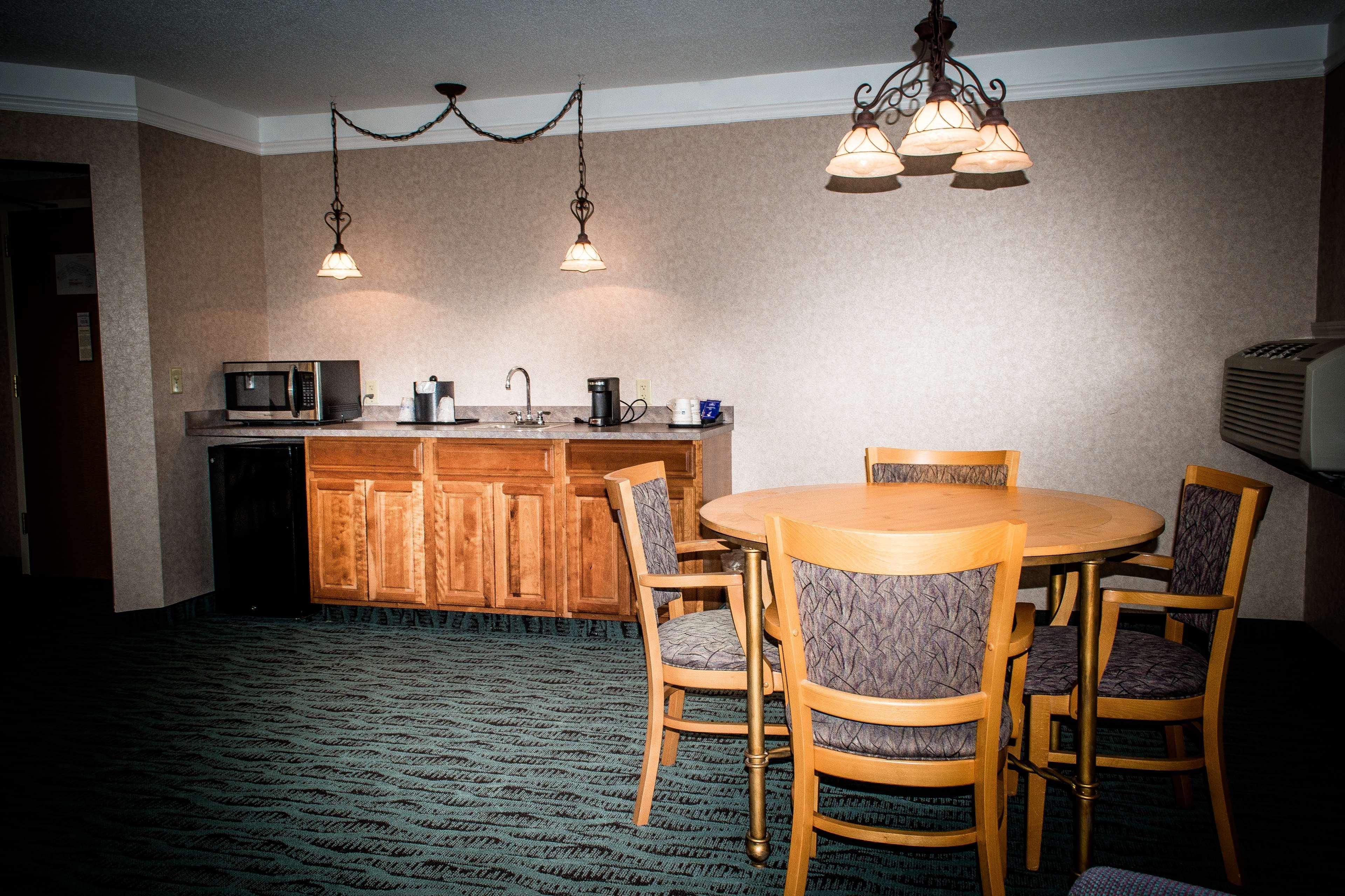 Best Western Plus Executive Court Inn & Conference Center Manchester Dış mekan fotoğraf