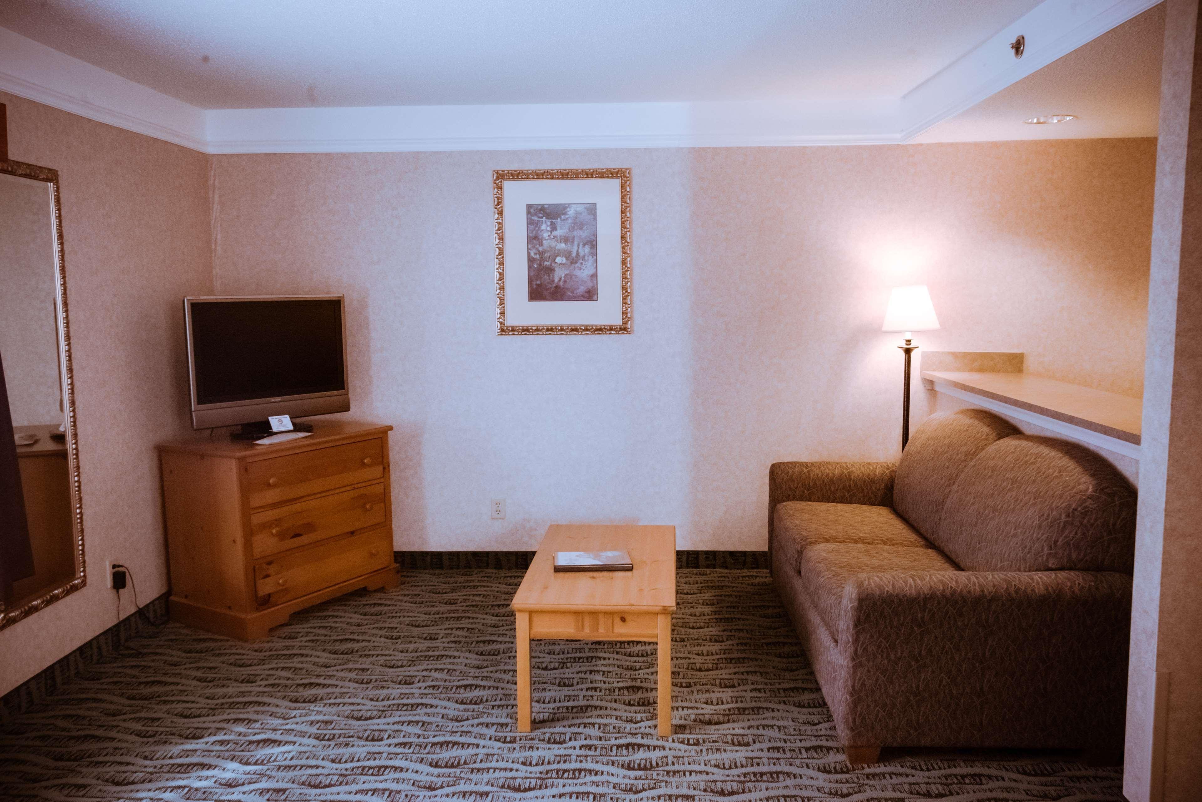 Best Western Plus Executive Court Inn & Conference Center Manchester Dış mekan fotoğraf